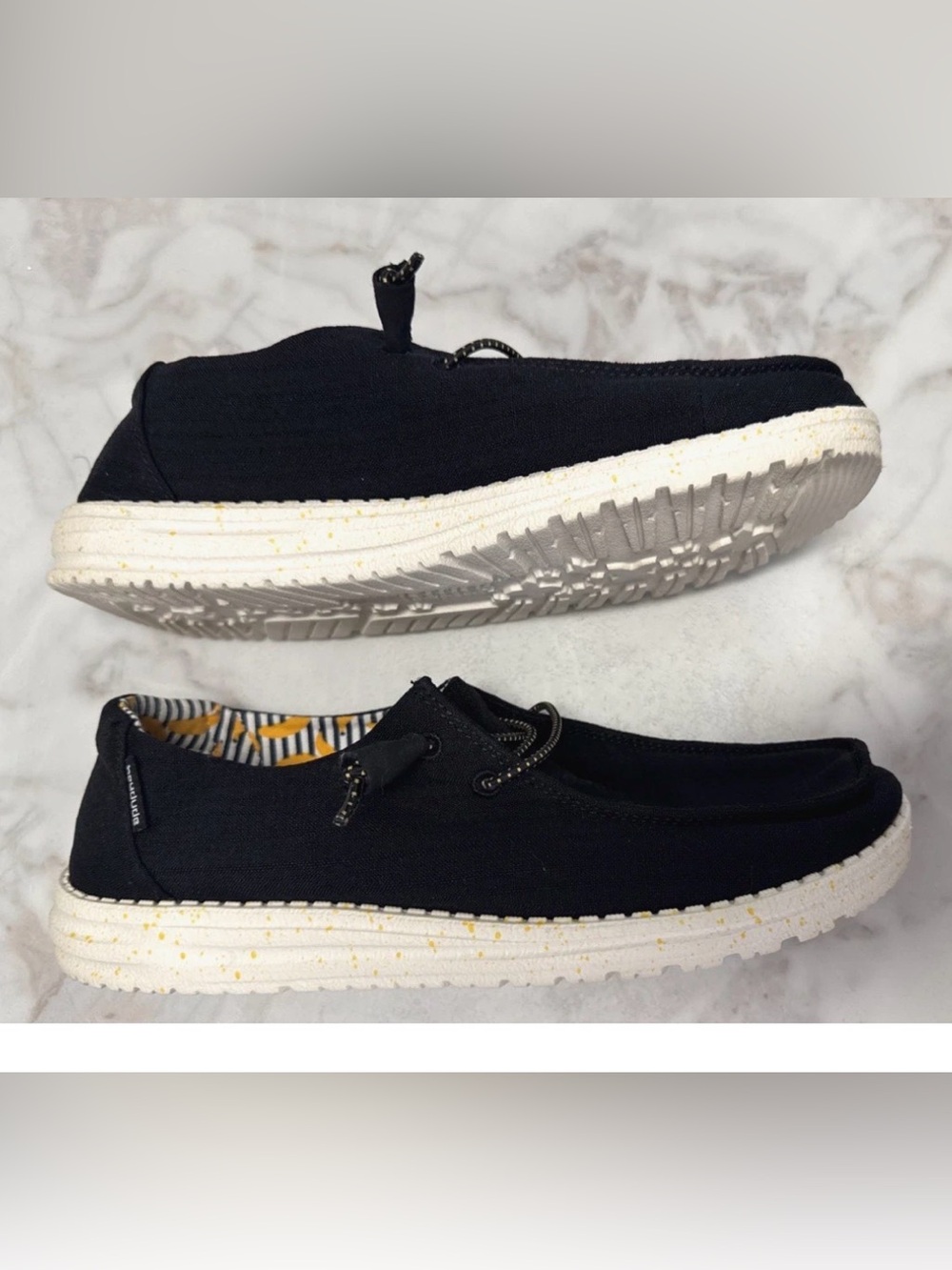 Hey Dude Wendy Shoes Womens 8 Canvas Casual Slip On Black Bananas Fabric Boat - Picture 5 of 9